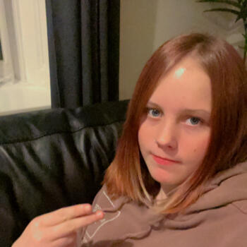 Babysitter in Kirkcaldy: Emma