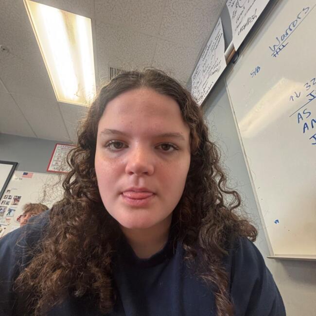 Babysitter in Fall River: Kiera