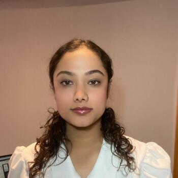 Babysitter in Oviedo: Bindu