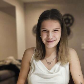 Babysitter in Saint-Parres-lès-Vaudes: Manon