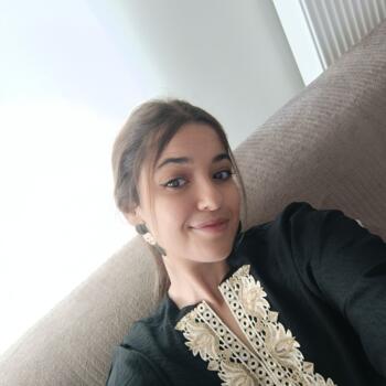 Babysitting job in Aalst: babysitting job Nihel