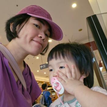 Kerja pengasuh di Johor Bahru: kerja pengasuh Liyi Livy