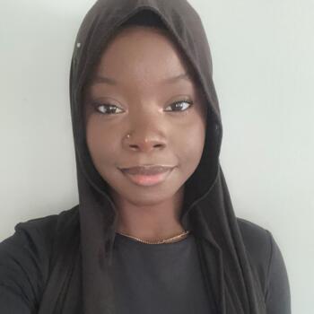 Babysitter in Montreuil: Meriam