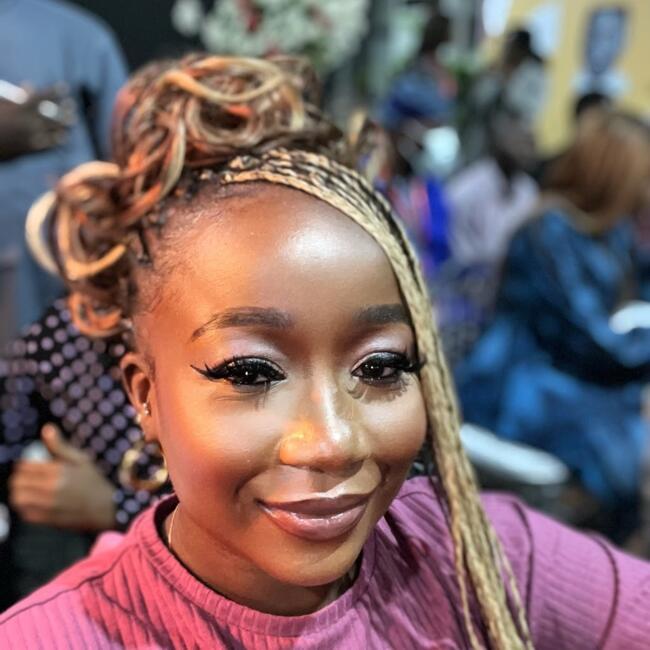 Job de garde d'enfants à Calgary: Ololade