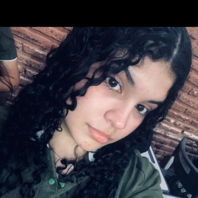 Babysitter in San Lorenzo: Yamila