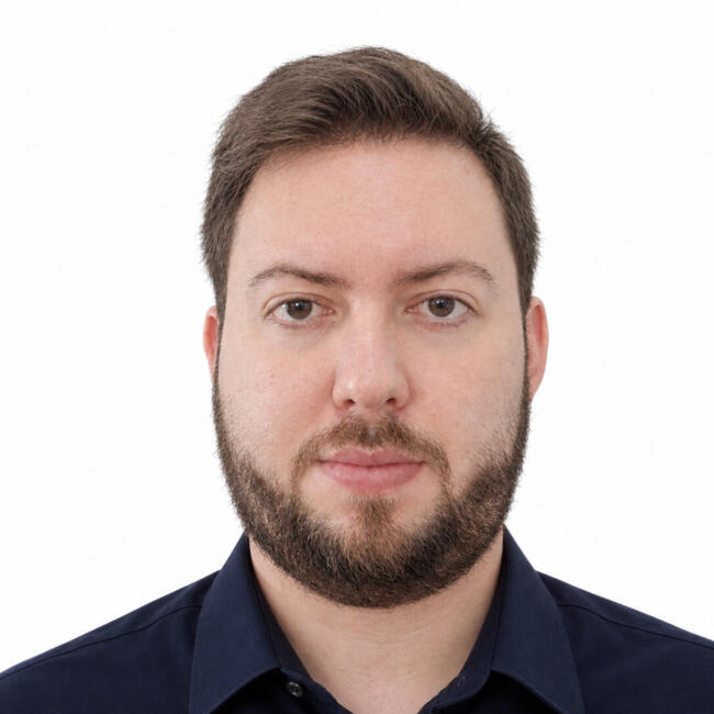 Emprego de babá em Itajaí: Matheus