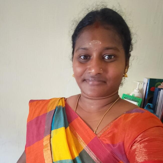 Babysitter in Coimbatore: Sowmiya