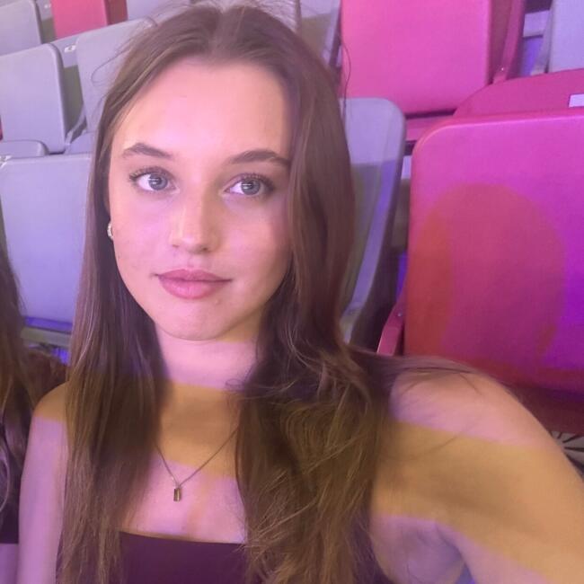 Babysitter in Maribor: Ajda