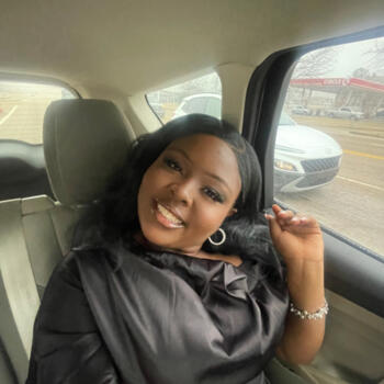 Babysitter in Inglewood: Aaryn