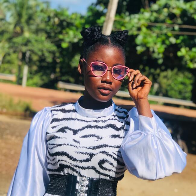 Nanny in Accra: Portia