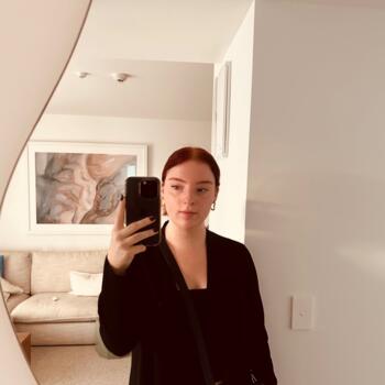 Babysitter in Blenheim: Lily