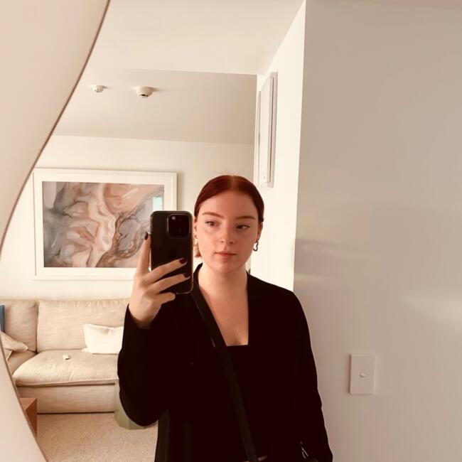 Babysitter in Blenheim: Lily