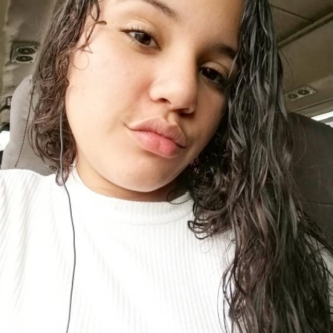 Babysitter in Criciúma: Asley