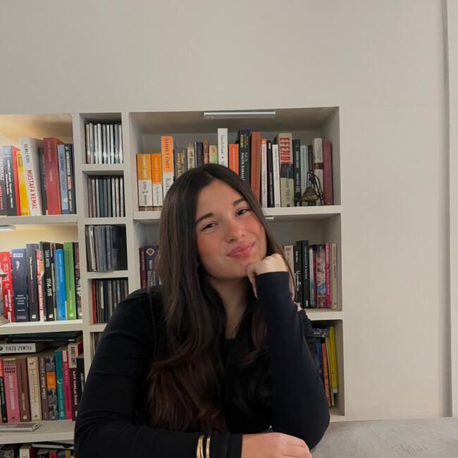 Babysitter in Grimbergen: Lena