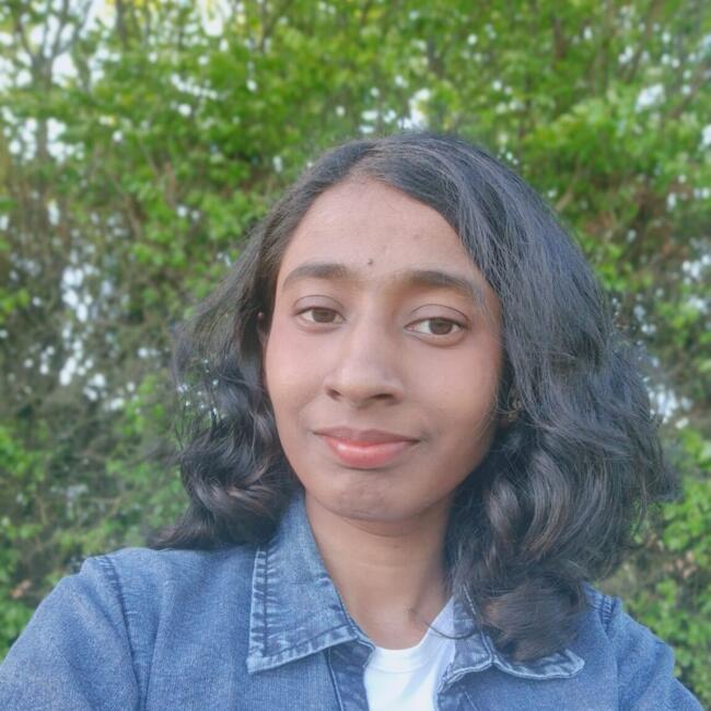Babysitter in Mitcham: Surithija