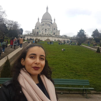 Baby-sitter in Saint-Pierre-des-Corps: Naoual