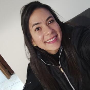 Babysitter in Curitiba: Jenifer