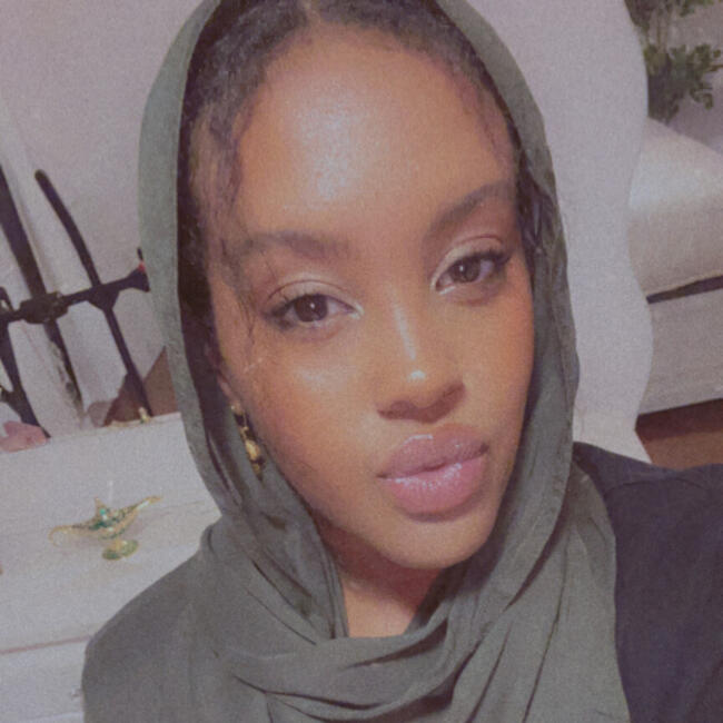 Baby-sitter in Kanata: Yasmine