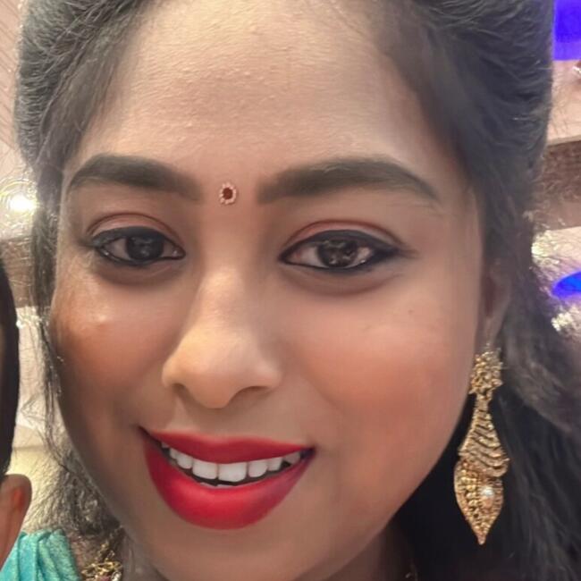 बंगलौर में बेबीसिटिंग की नौकरी: Surekha