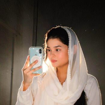 Babysitter in Karachi: Purwashi