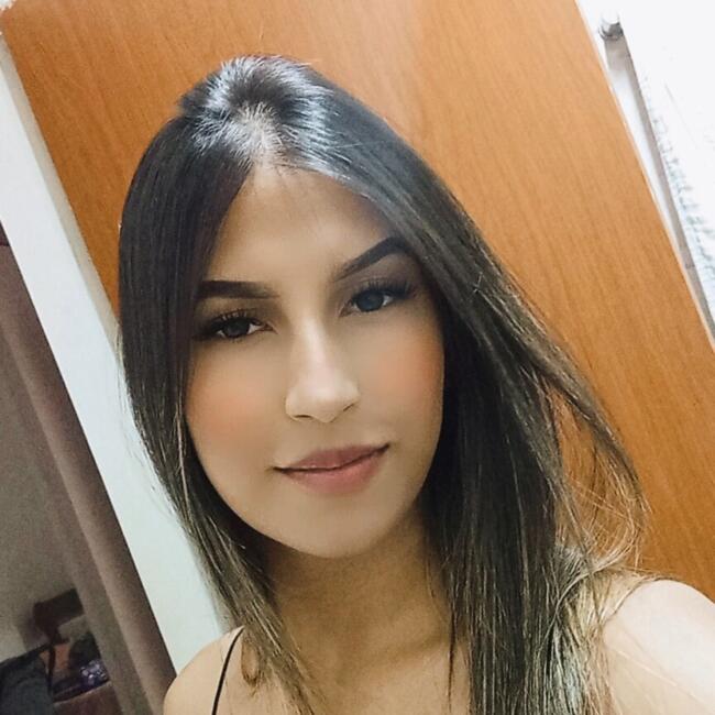 Emprego de babá em Brasília: Yasmin