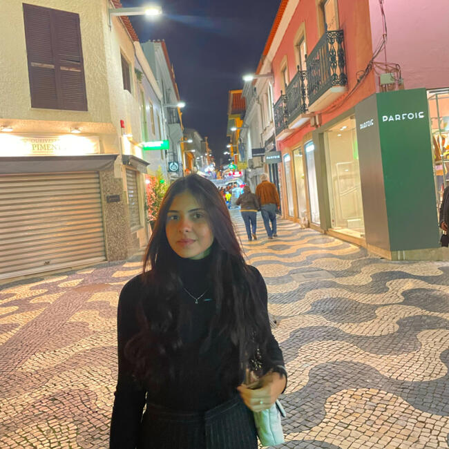 Babysitter em Oeiras: Júlia