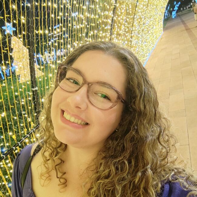 Babá em Maringá: Laiane