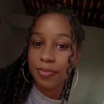 Babysitter Feira de Santana: Stefanie