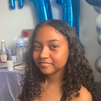 Babysitter in Noisy-le-Sec: Thailyss