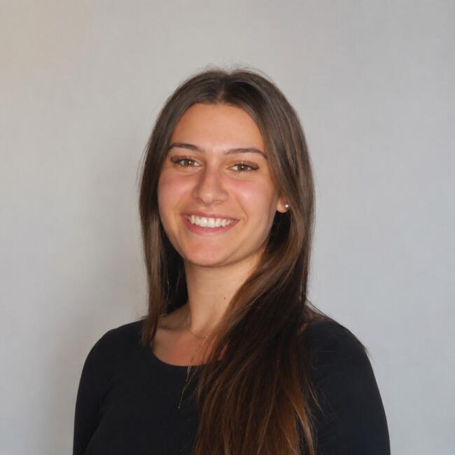 Baby-sitter à Nice: Ninon