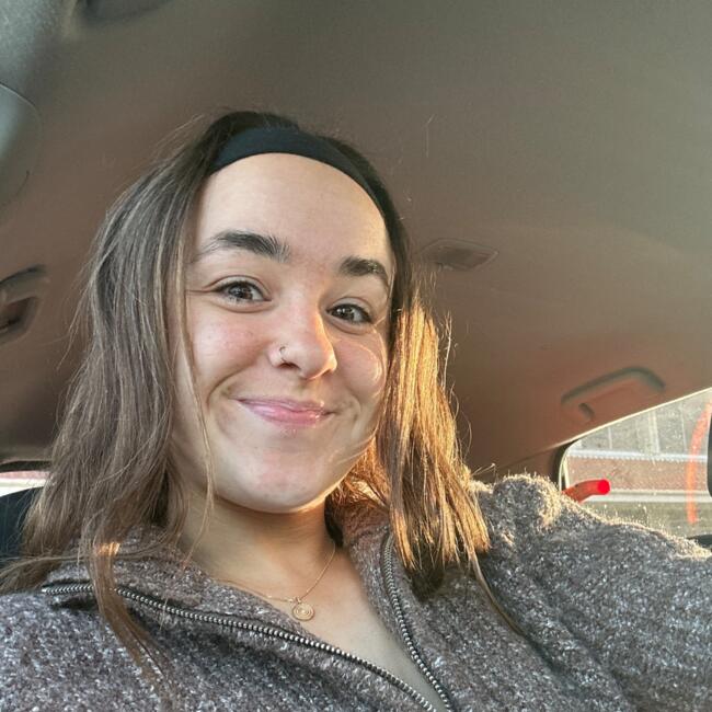 Babysitter in Gold Coast: Bella