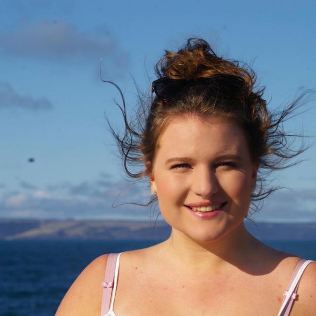 Babysitter in Rezé: Marie