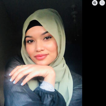 Babysitter a Milano: Amina