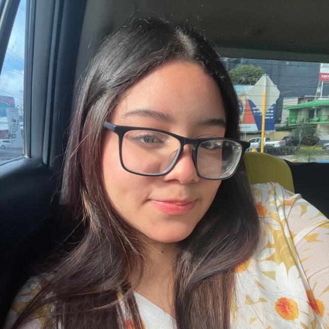 Babysitter in Panama City: Kimberly