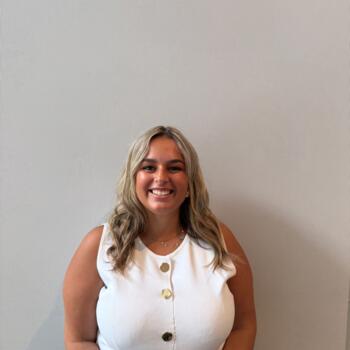 Babysitter in Villefranche-sur-Saône: Kimberlay