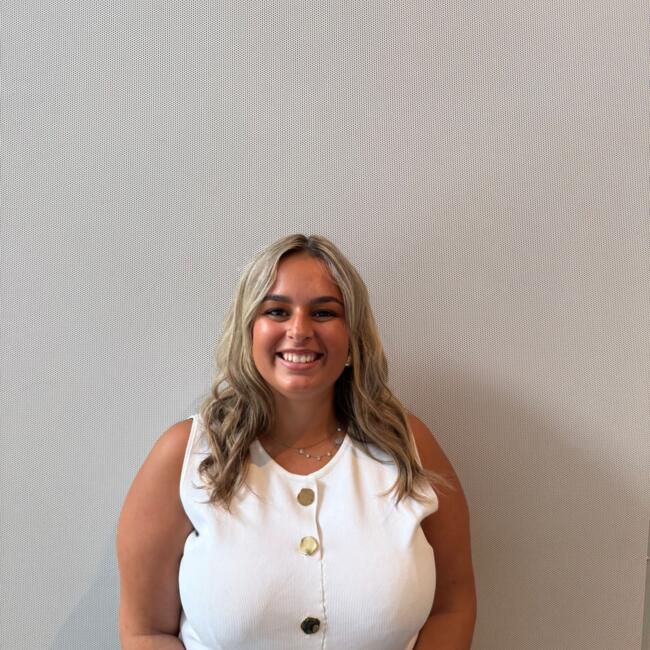 Babysitter in Villefranche-sur-Saône: Kimberlay