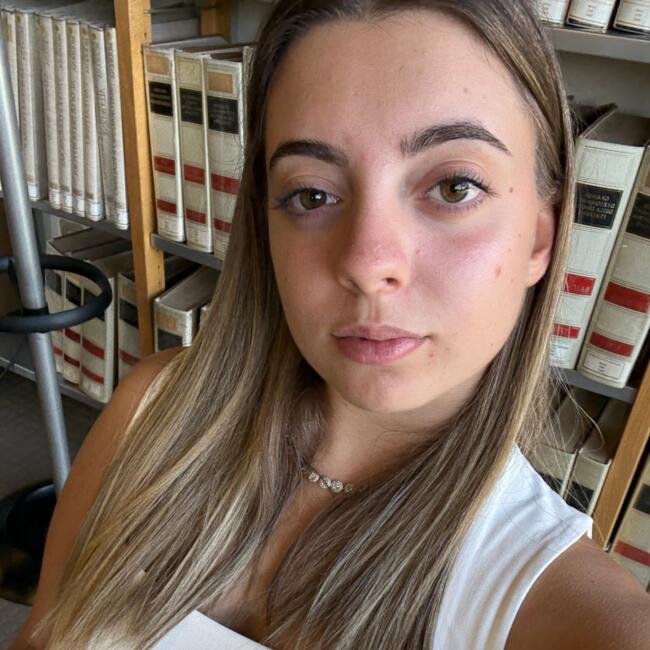 Babysitter a Lacchiarella: Camilla