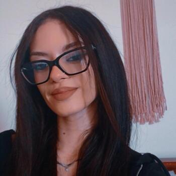 Babysitter in Athens: Sandy