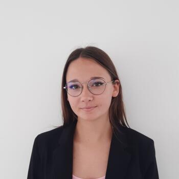 Babysitter in Drancy: Lola