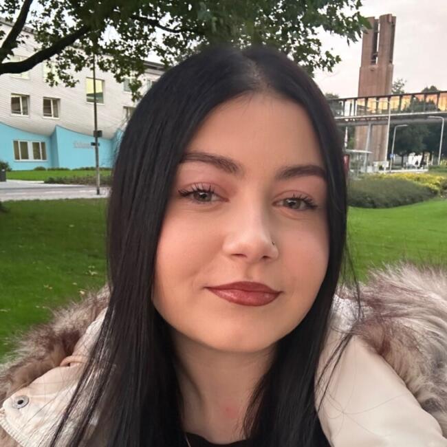 Babysitter in Dronten: Karolina