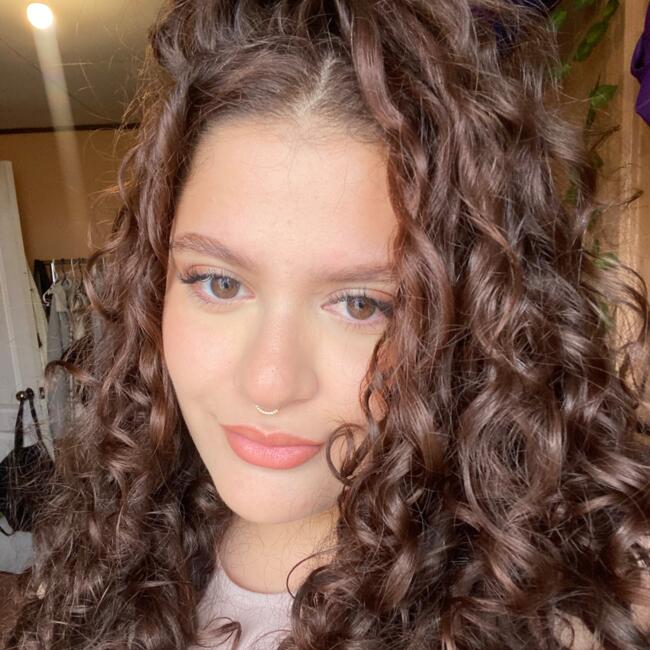 Babysitter in Cartago: Elena