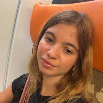 Babysitter in Cannes: Kelly