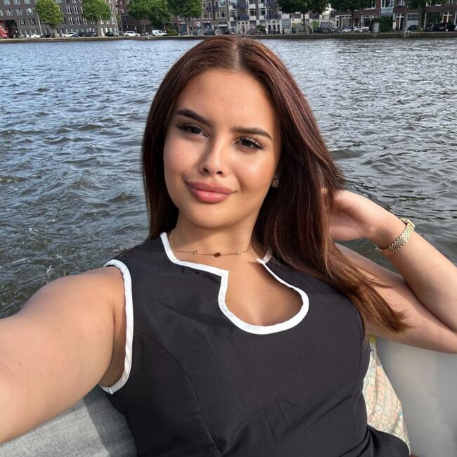 Babysitter in Bruxelles: Yasmina