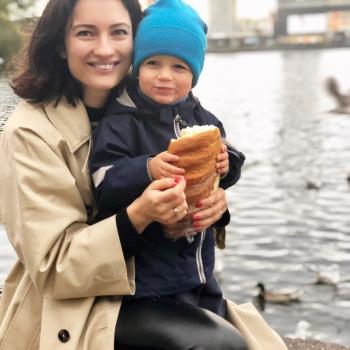 Babysitting Jobs in Vienna: babysitting job Anya