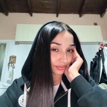 Babysitter in Moreno: Nicole