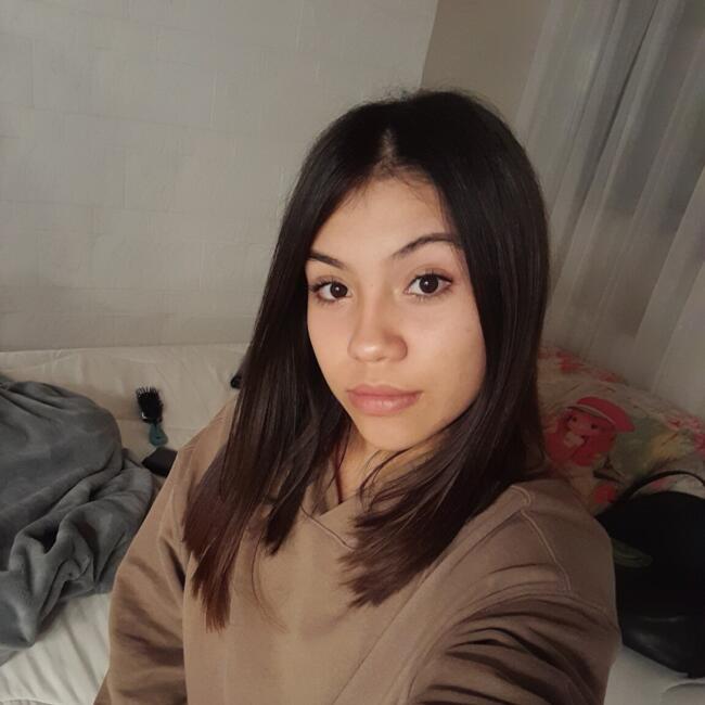 Babysitter in El Pato: Daiana