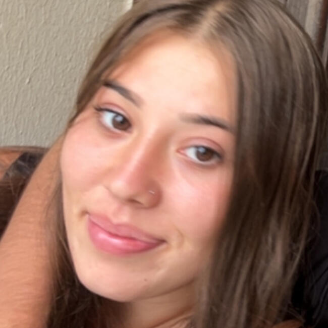 Babysitter in Vay: Celia