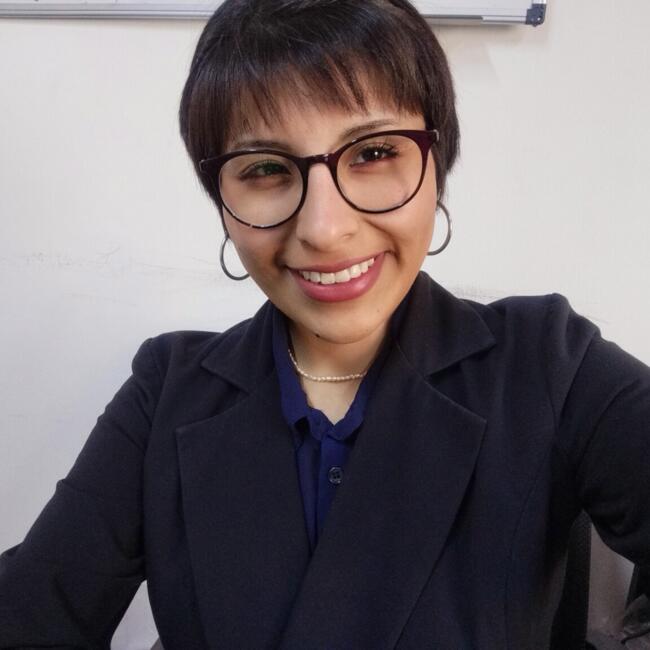 Babysitter in Breña: Yasmine