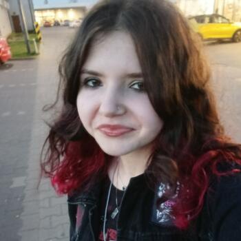 Opiekunka do dziecka w Poręba: Zuzanna