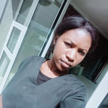 Babysitter Cape Town: Deborah